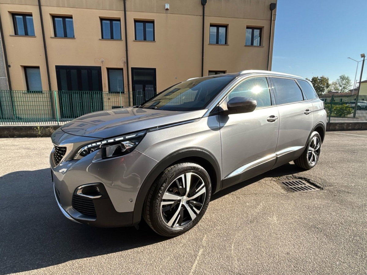 Peugeot 5008 BlueHDi 130 S&S EAT8 Allure (2)