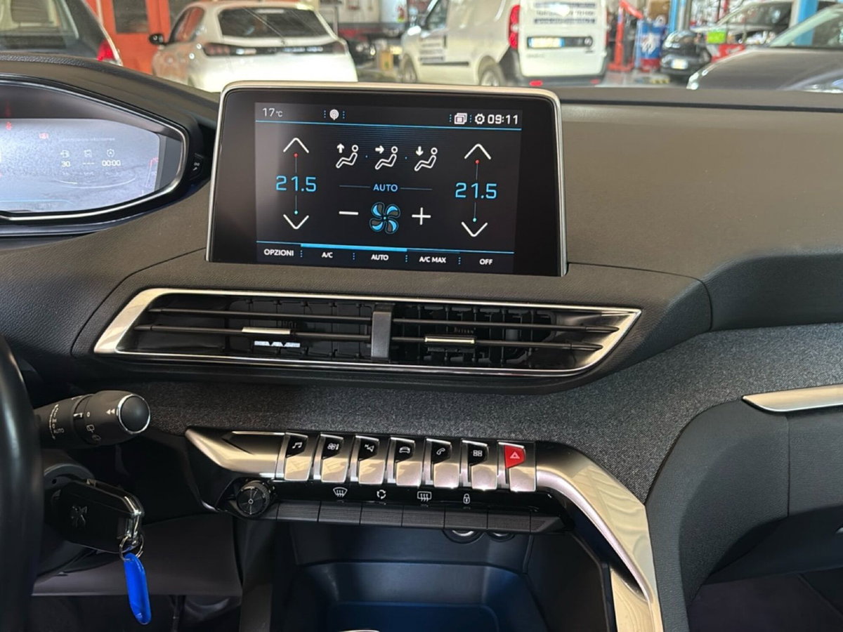 Peugeot 5008 BlueHDi 130 S&S EAT8 Allure (20)