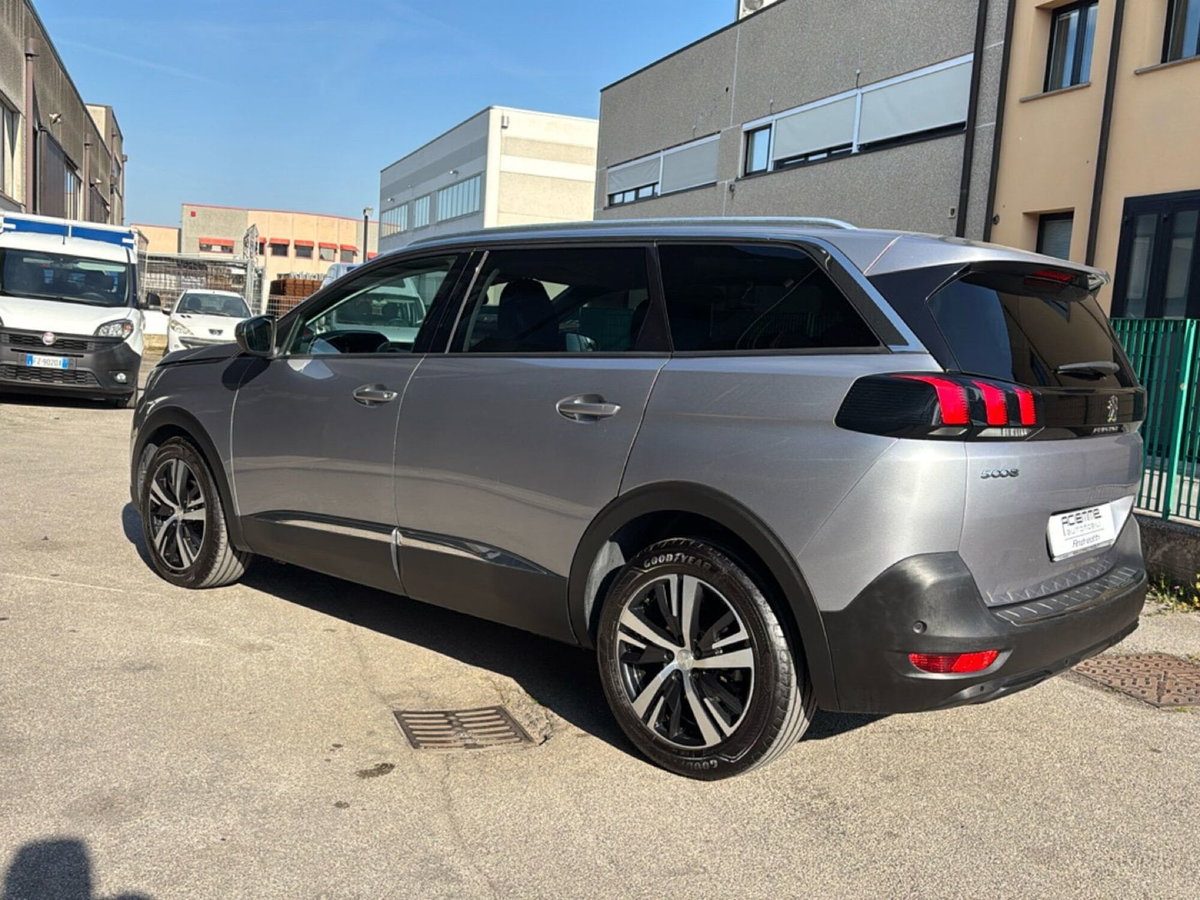 Peugeot 5008 BlueHDi 130 S&S EAT8 Allure (6)