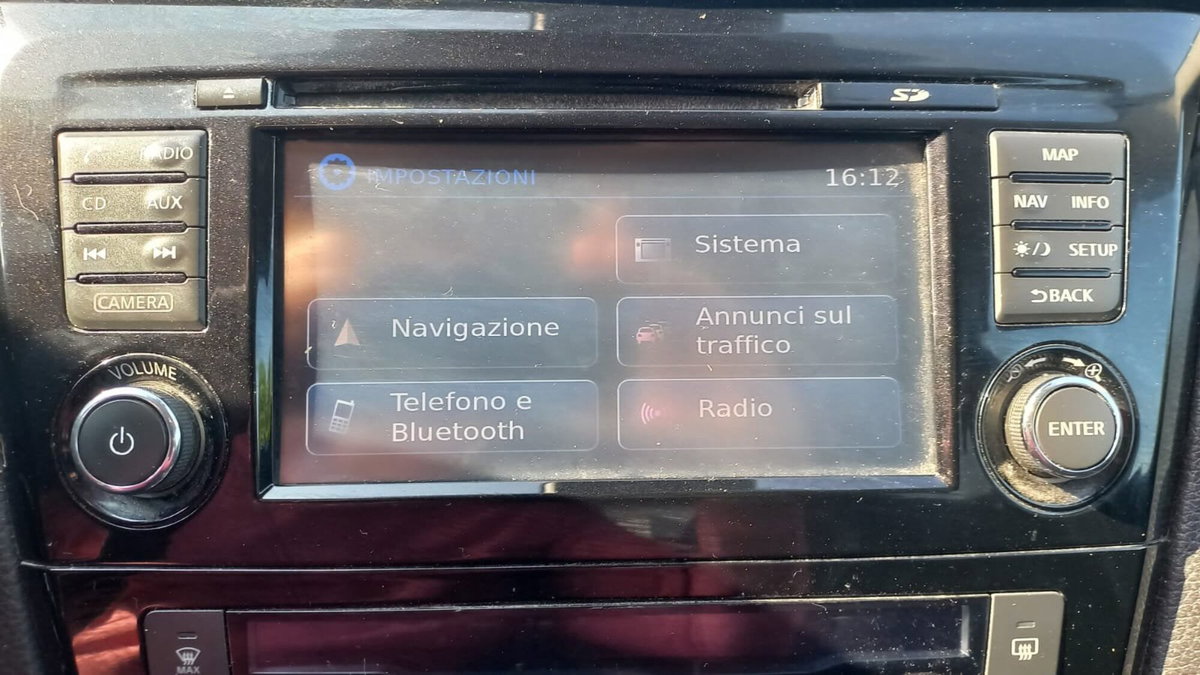 Nissan Qashqai 1.6 dCi 4WD Acenta Premium (12)