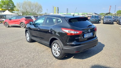 Nissan Qashqai 1.6 dCi 4WD Acenta Premium (4)