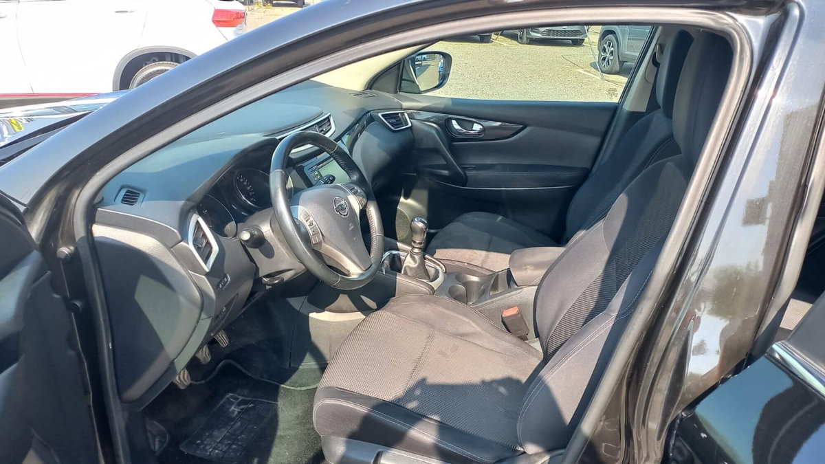 Nissan Qashqai 1.6 dCi 4WD Acenta Premium (5)