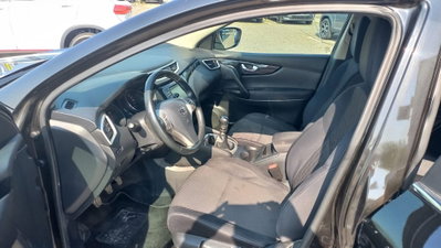 Nissan Qashqai 1.6 dCi 4WD Acenta Premium (5)