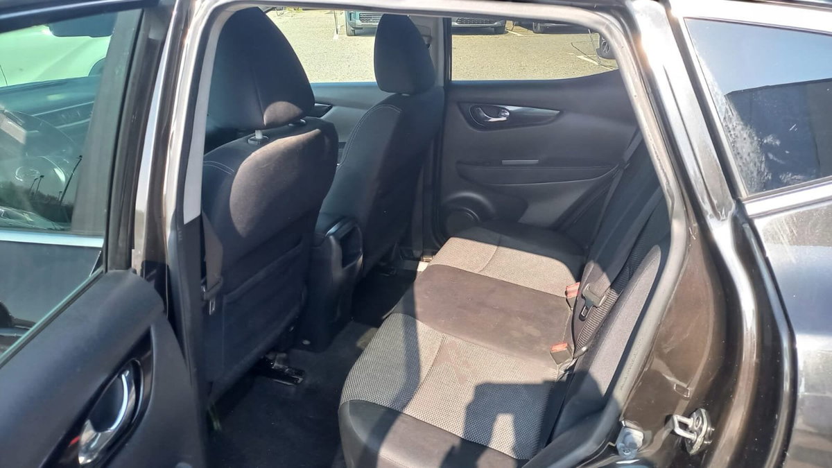 Nissan Qashqai 1.6 dCi 4WD Acenta Premium (6)