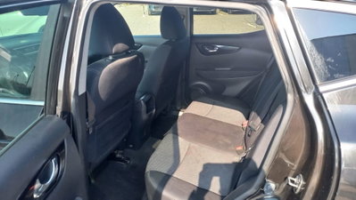 Nissan Qashqai 1.6 dCi 4WD Acenta Premium (6)
