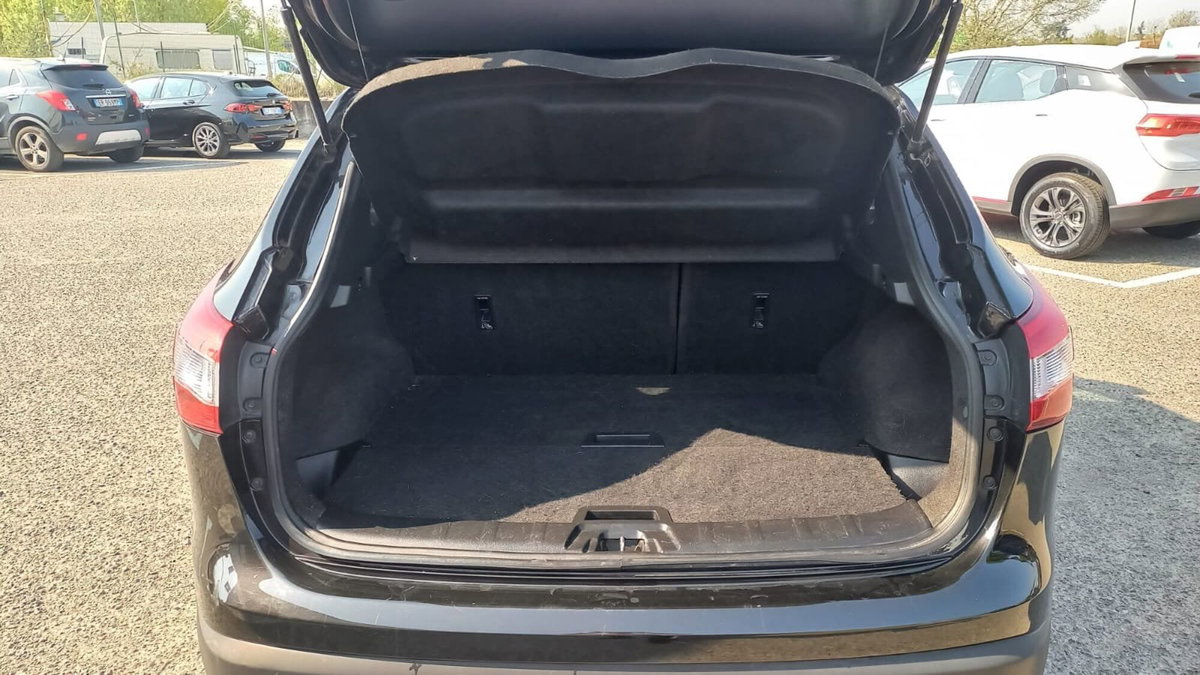Nissan Qashqai 1.6 dCi 4WD Acenta Premium (7)