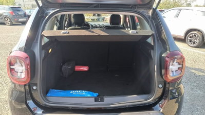 Dacia Duster 1.0 TCe 100 CV ECO-G 4x2 Comfort (7)