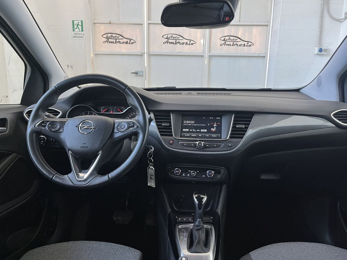Opel Crossland 1.2 Elegance Pack s&s 130cv at6 (8)