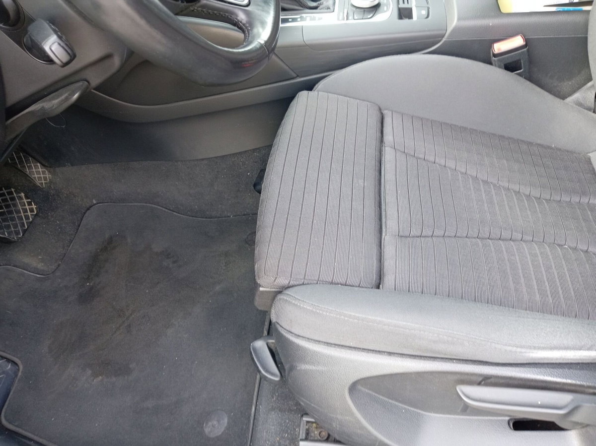 Audi A3 1.6 TDI clean diesel S tronic Ambition (13)