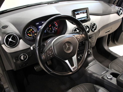 Mercedes-Benz Classe B 180 CDI Premium (9)