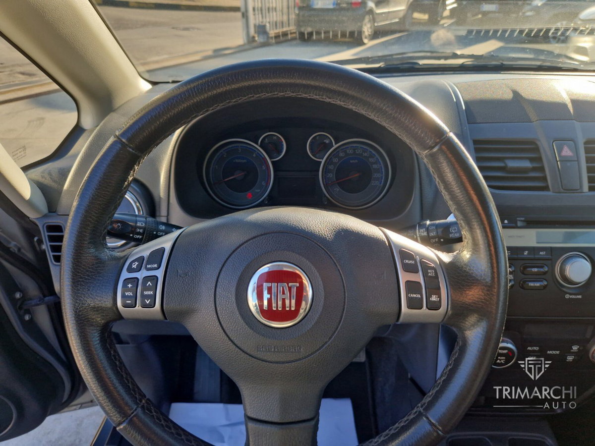 Fiat Sedici 2.0 MJT 16V DPF 4x4 Emotion (14)