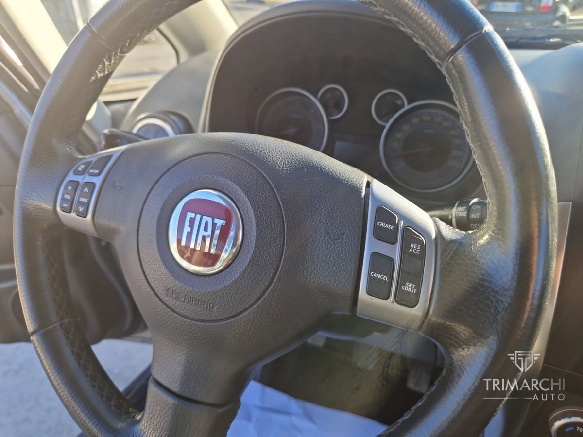 Fiat Sedici 2.0 MJT 16V DPF 4x4 Emotion (18)