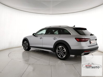 Audi A4 Allroad Allroad 40 2.0 tdi mhev Identity Contrast quattro 204cv s-tronic (4)