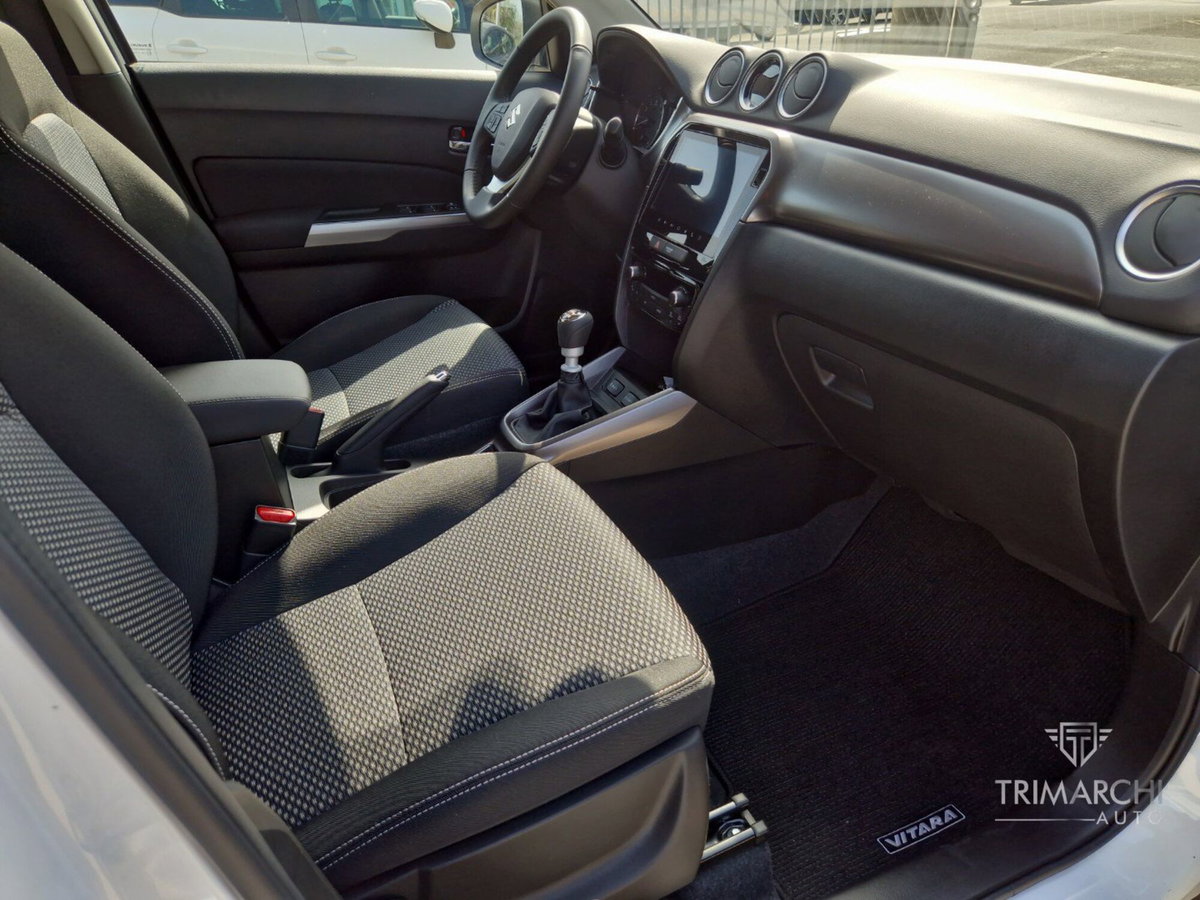 Suzuki Vitara 1.4 Hybrid Easy Cool (15)