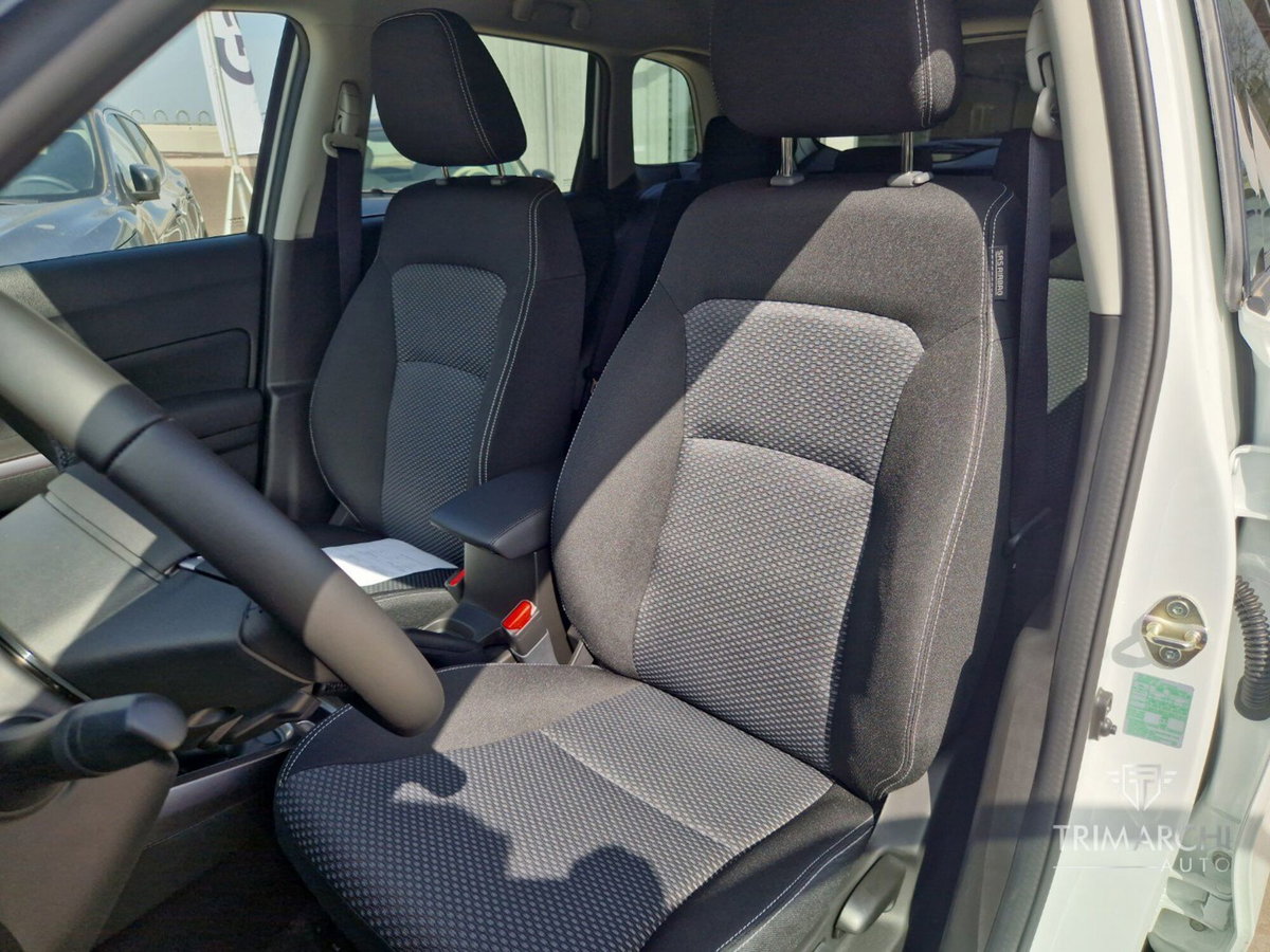 Suzuki Vitara 1.4 Hybrid Easy Cool (9)