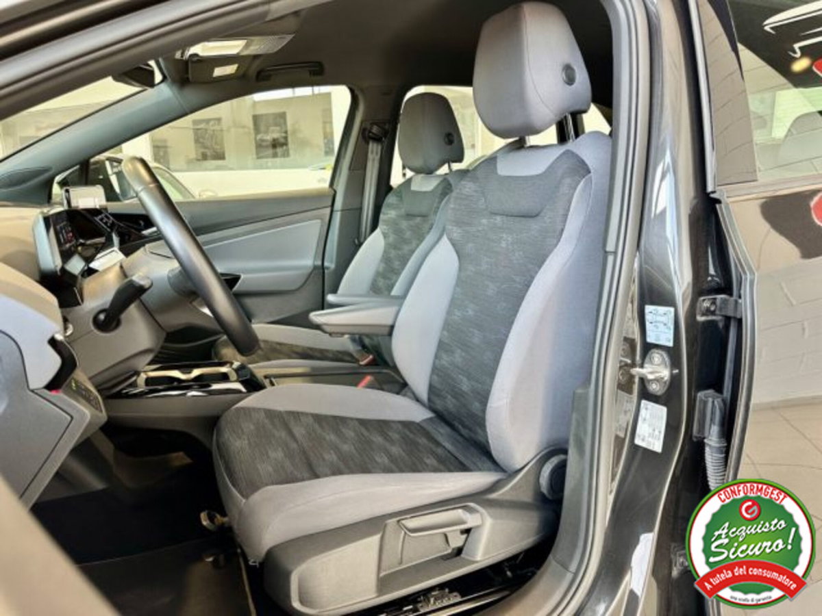 Volkswagen ID.4 52 kWh Pure 170cv (9)