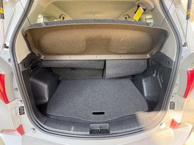 Toyota Verso-S 1.3 CVT Style (15)