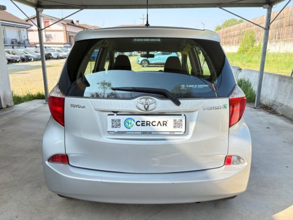 Toyota Verso-S 1.3 CVT Style (5)