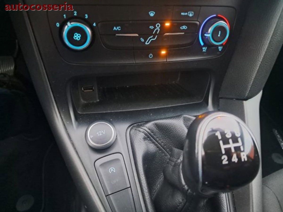Ford Focus Station Wagon 1.0 EcoBoost 125 CV automatico SW Active (4)