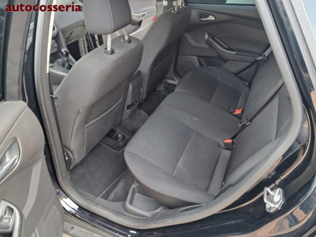 Ford Focus Station Wagon 1.0 EcoBoost 125 CV automatico SW Active (7)