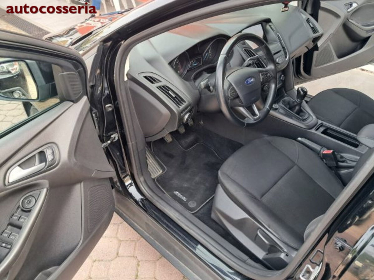 Ford Focus Station Wagon 1.0 EcoBoost 125 CV automatico SW Active (8)
