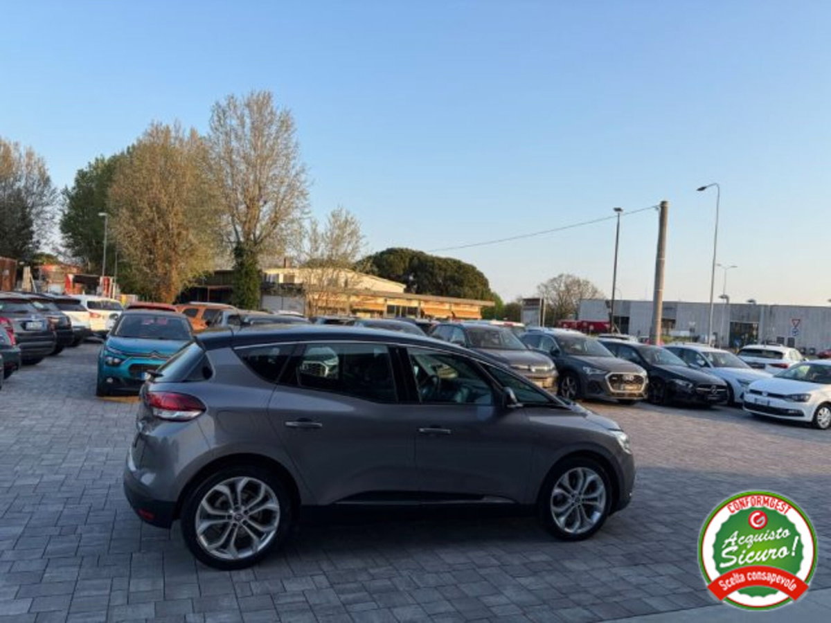 Renault Scenic E-Tech Electric 2.0 16V dCi Dynamique (7)