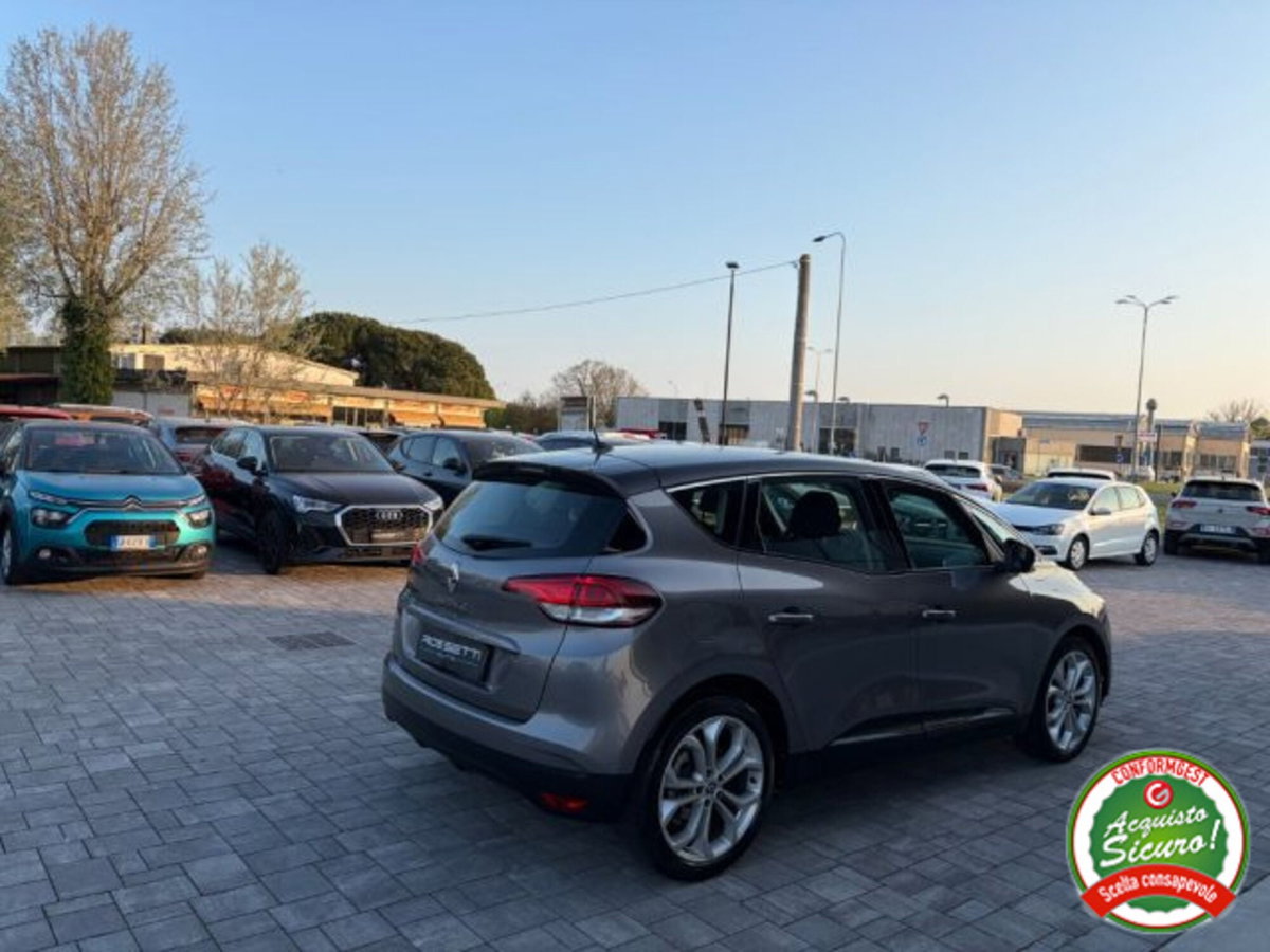 Renault Scenic E-Tech Electric 2.0 16V dCi Dynamique (8)