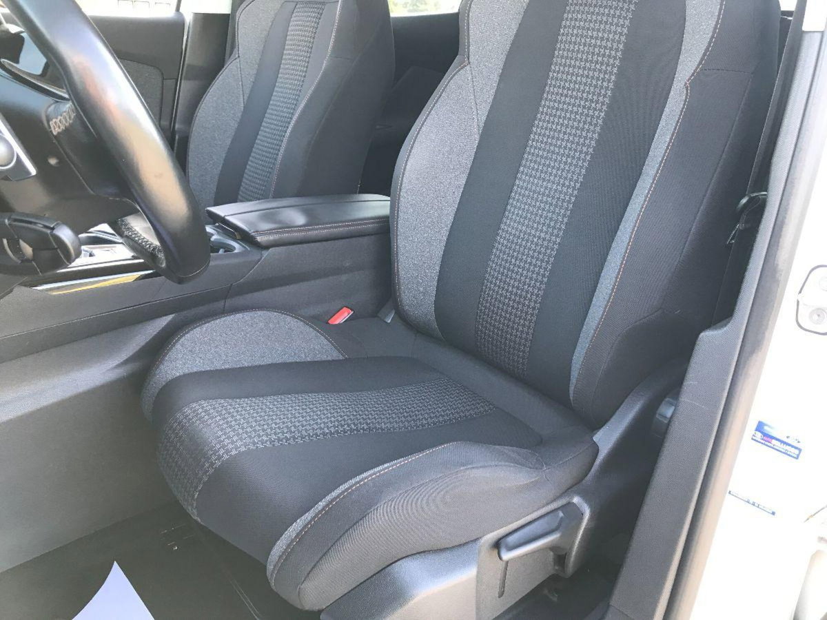 Peugeot 3008 BlueHDi 120 EAT6 S&S Active (12)