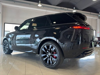 Land Rover Range Rover Sport 3.0D l6 300 CV HSE Dynamic Stealth (3)