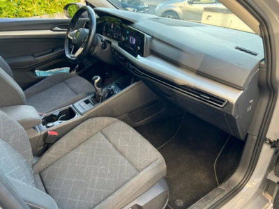 Volkswagen Golf 2.0 TDI SCR Life (17)