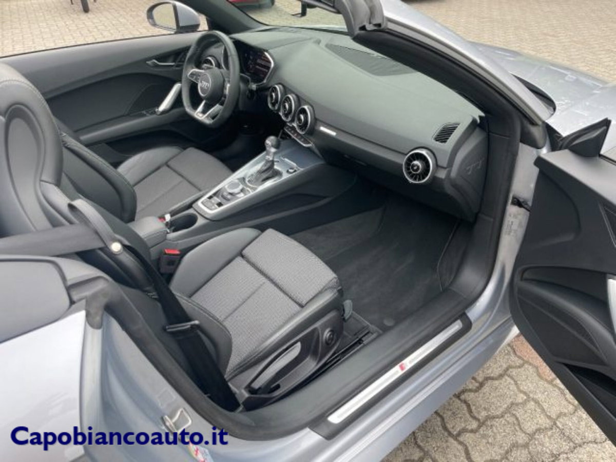 Audi TT Cabrio 45 TFSI (10)