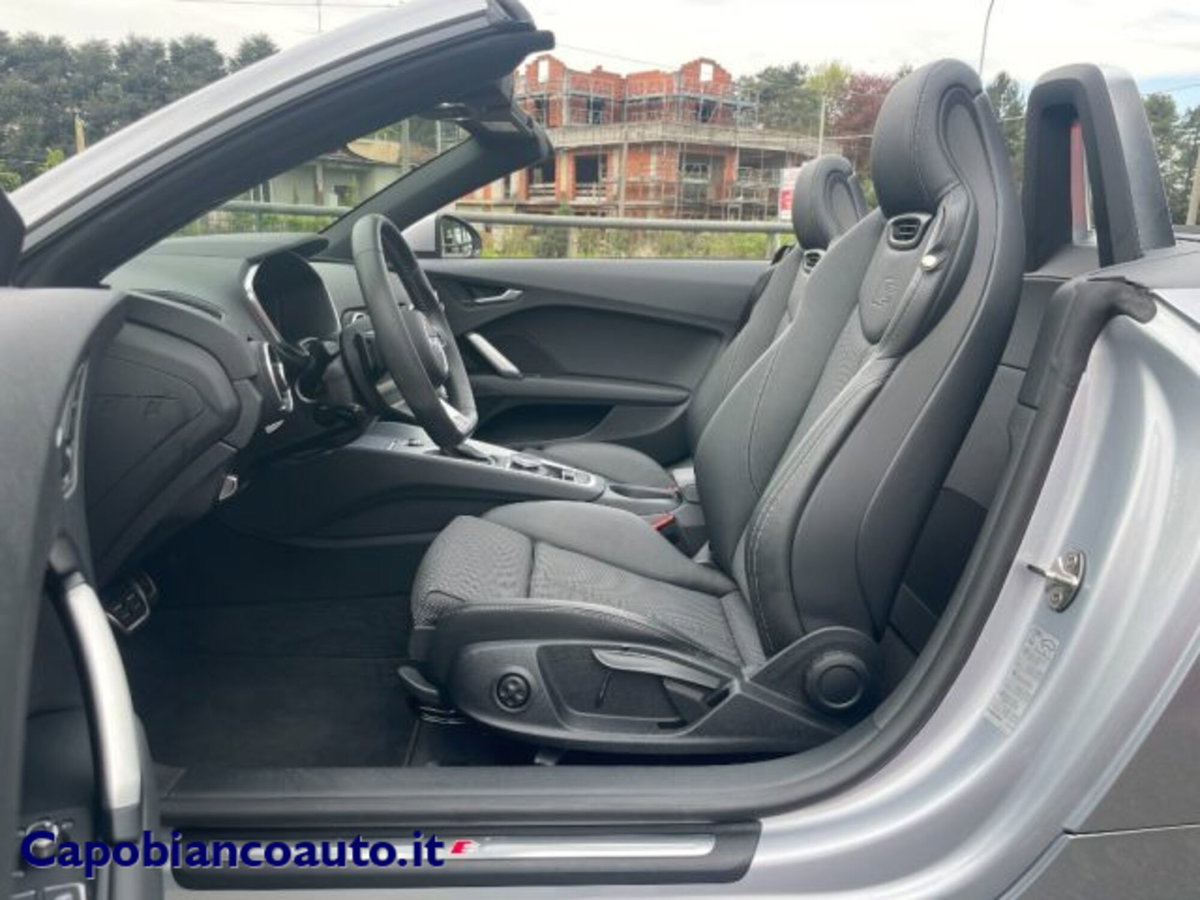 Audi TT Cabrio 45 TFSI (13)