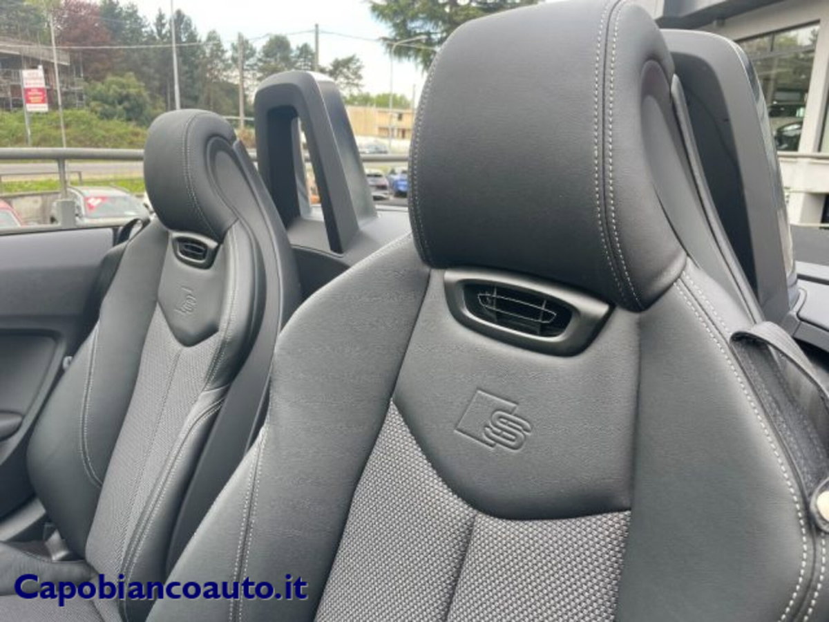 Audi TT Cabrio 45 TFSI (17)
