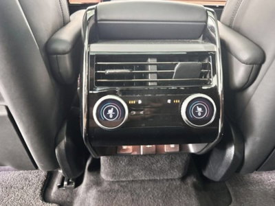 Land Rover Range Rover Sport 3.0D l6 249 CV HSE Dynamic Stealth (17)