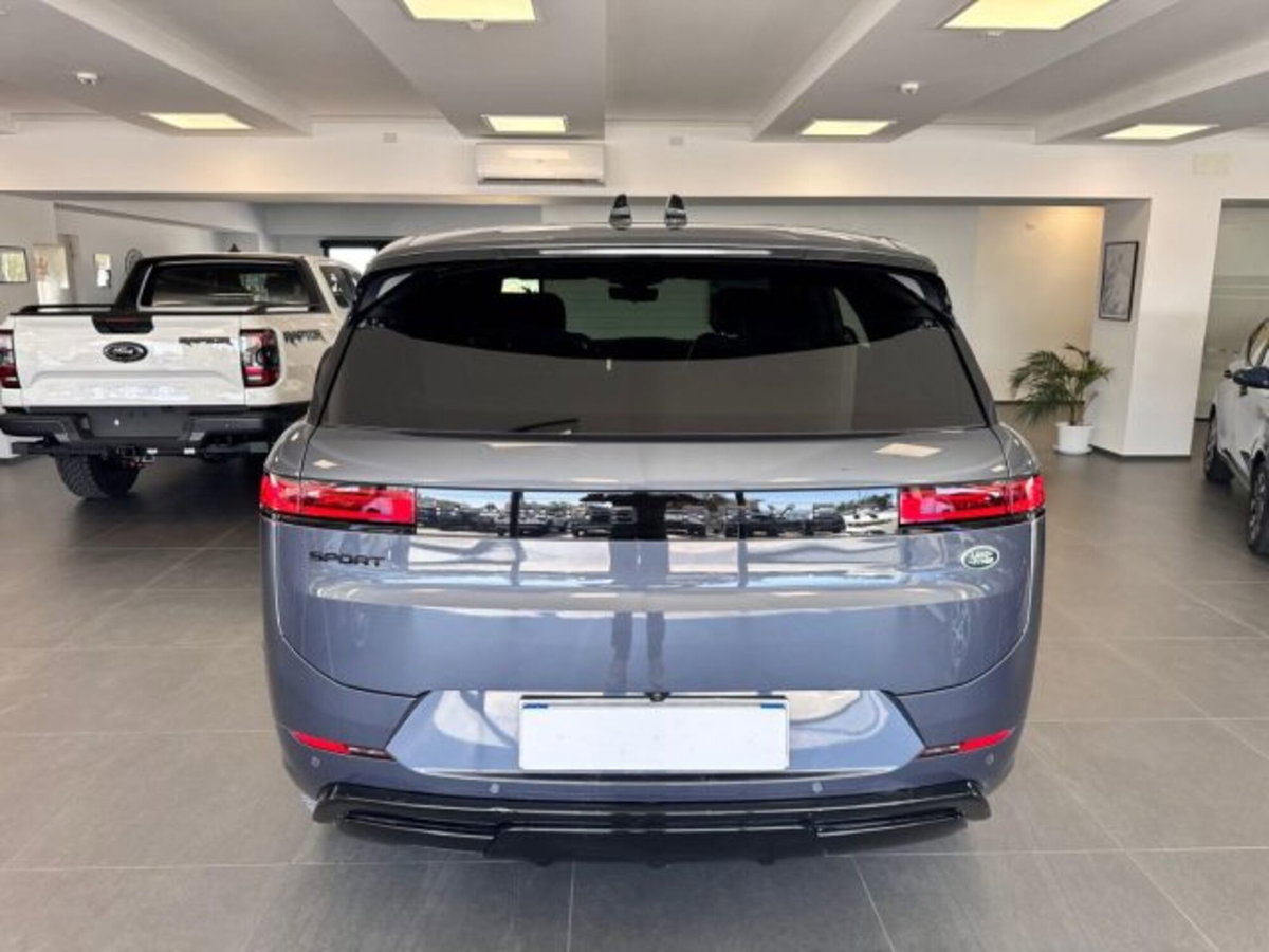 Land Rover Range Rover Sport 3.0D l6 249 CV HSE Dynamic Stealth (18)