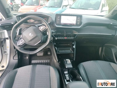 Peugeot 2008 BlueHDi 130 S&S EAT8 Allure (13)