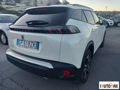Peugeot 2008 BlueHDi 130 S&S EAT8 Allure (2)