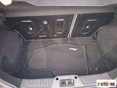 Ford Fiesta 1.2 82CV 5 porte (13)