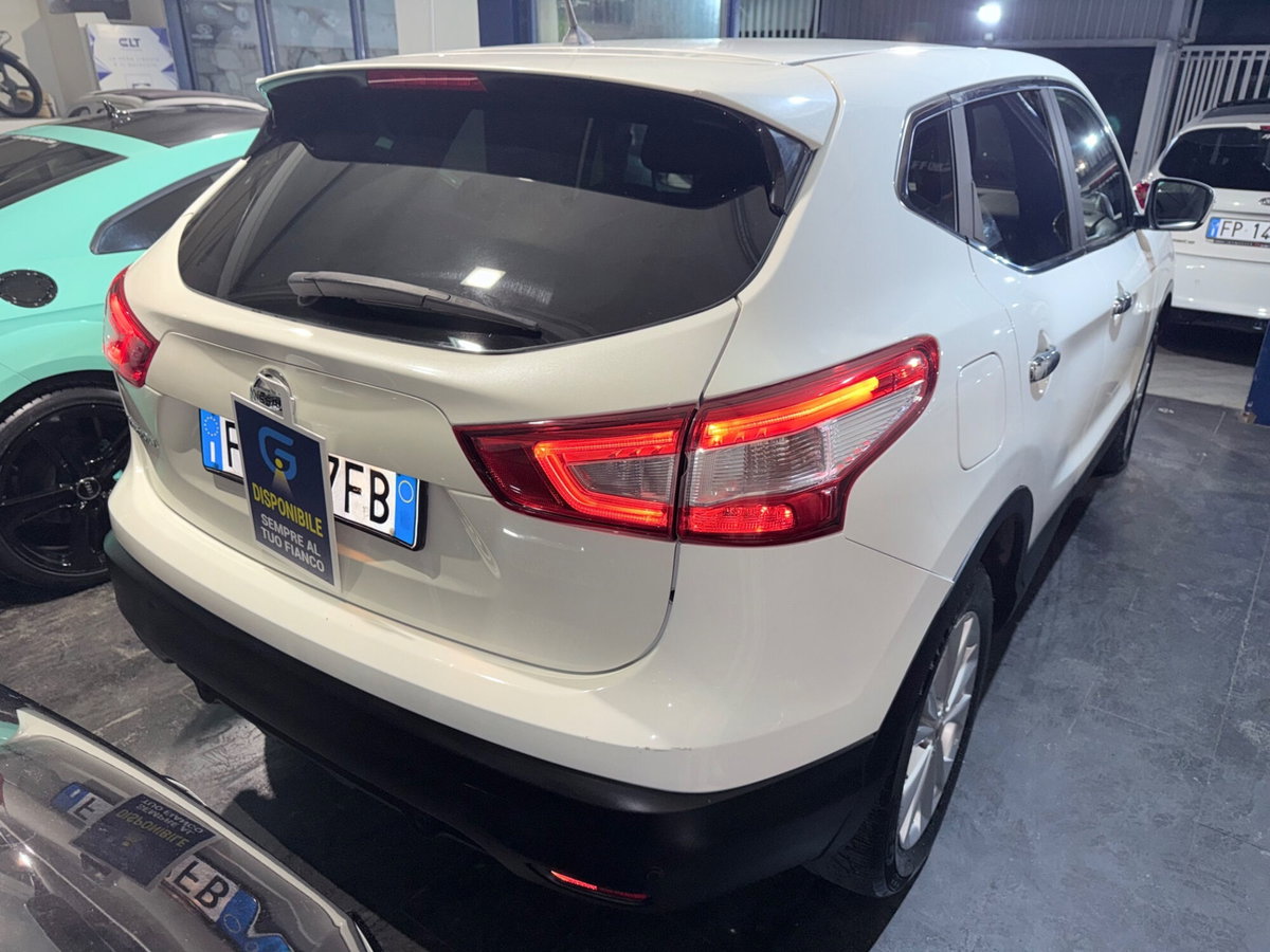 Nissan Qashqai 1.5 dCi Tekna (12)