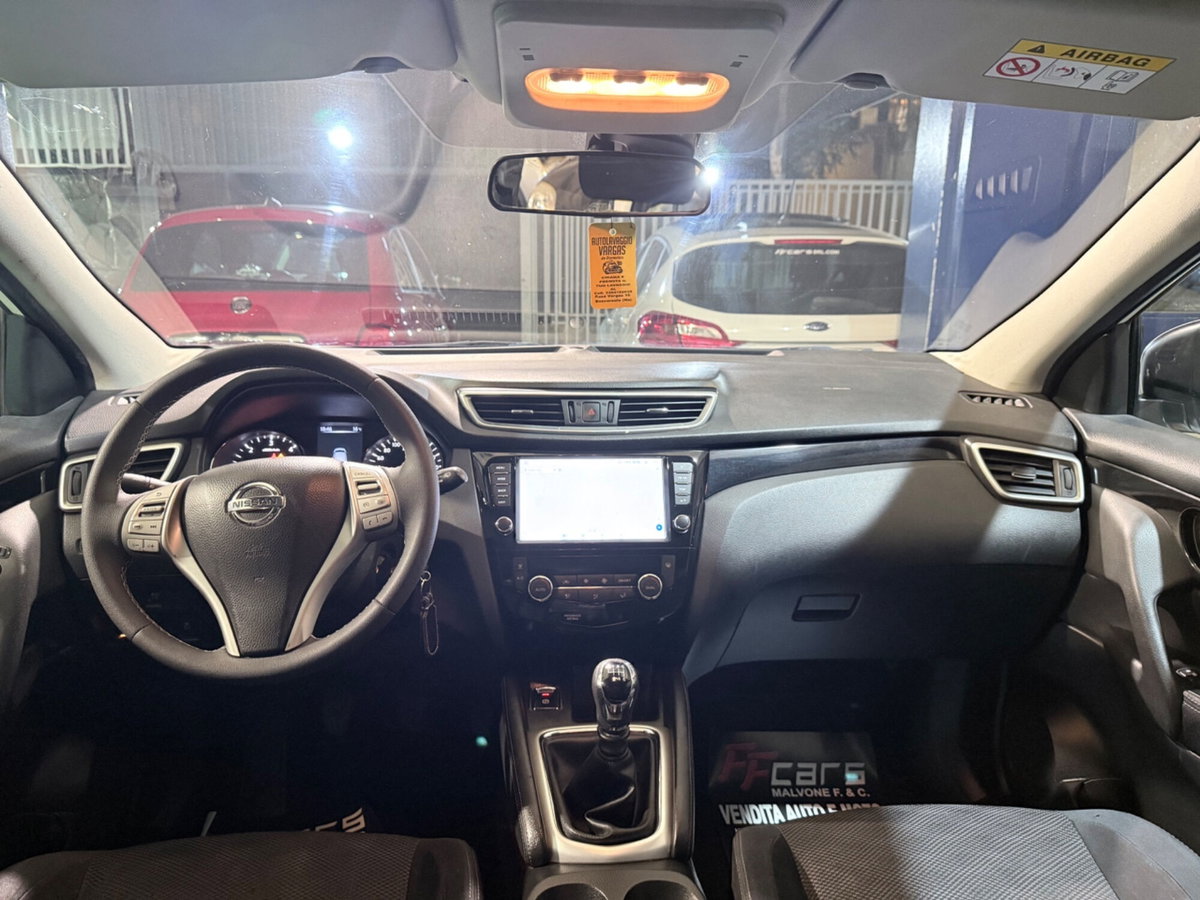 Nissan Qashqai 1.5 dCi Tekna (13)