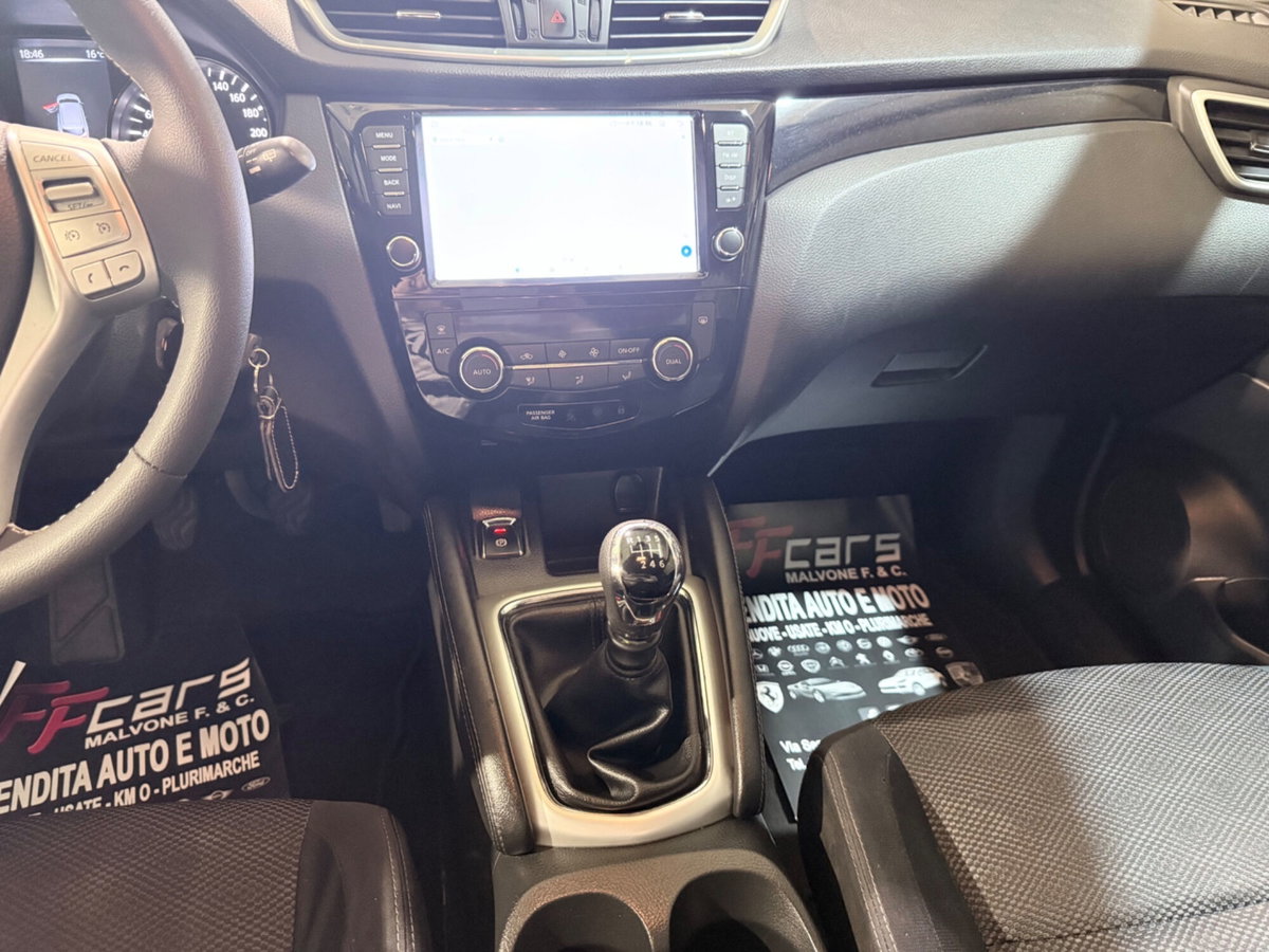 Nissan Qashqai 1.5 dCi Tekna (14)