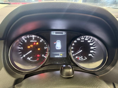 Nissan Qashqai 1.5 dCi Tekna (16)