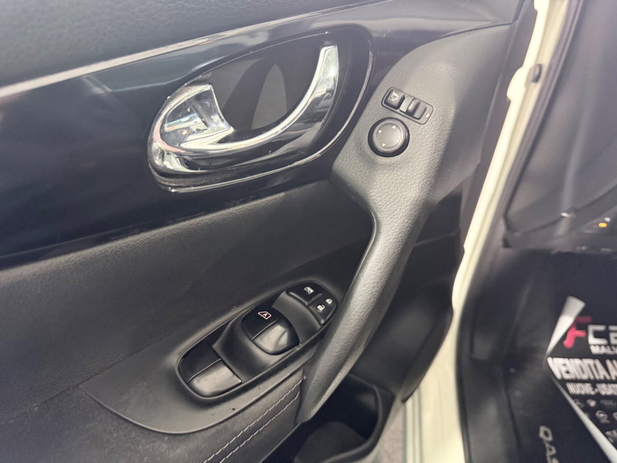 Nissan Qashqai 1.5 dCi Tekna (20)