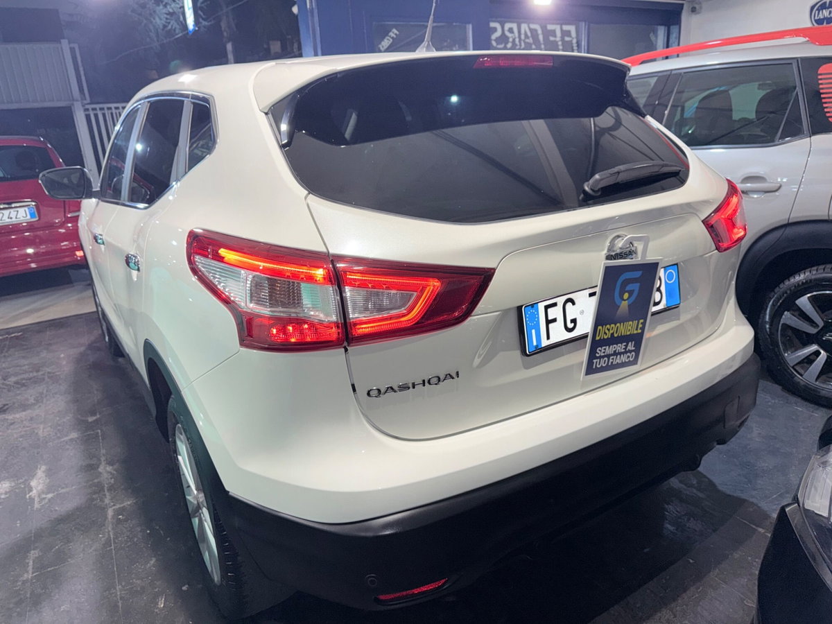 Nissan Qashqai 1.5 dCi Tekna (5)
