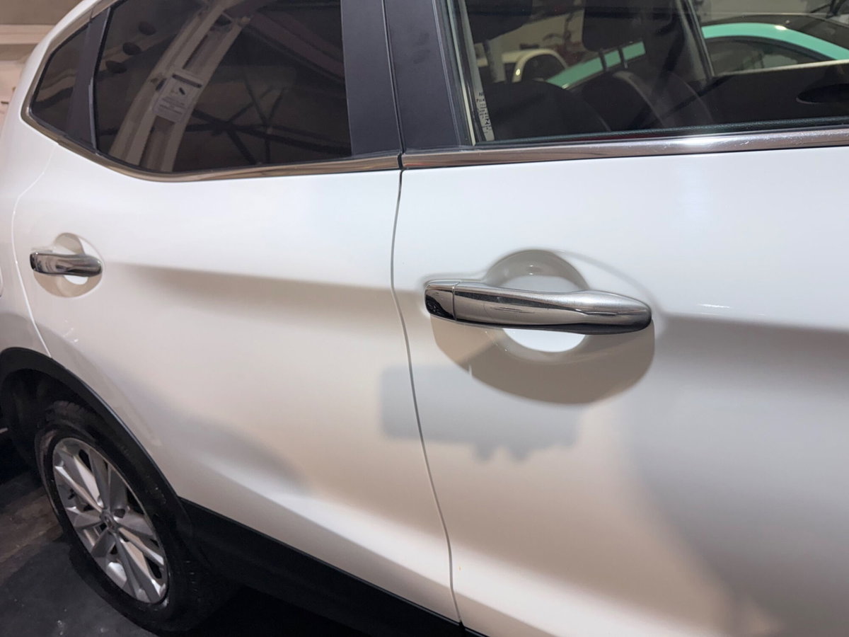 Nissan Qashqai 1.5 dCi Tekna (8)