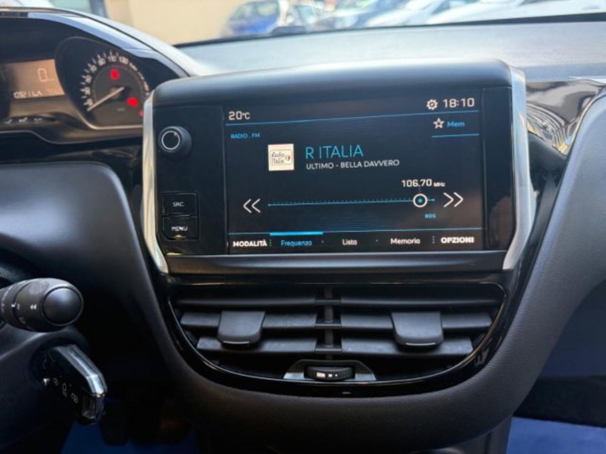 Peugeot 208 82 5 porte Active (12)