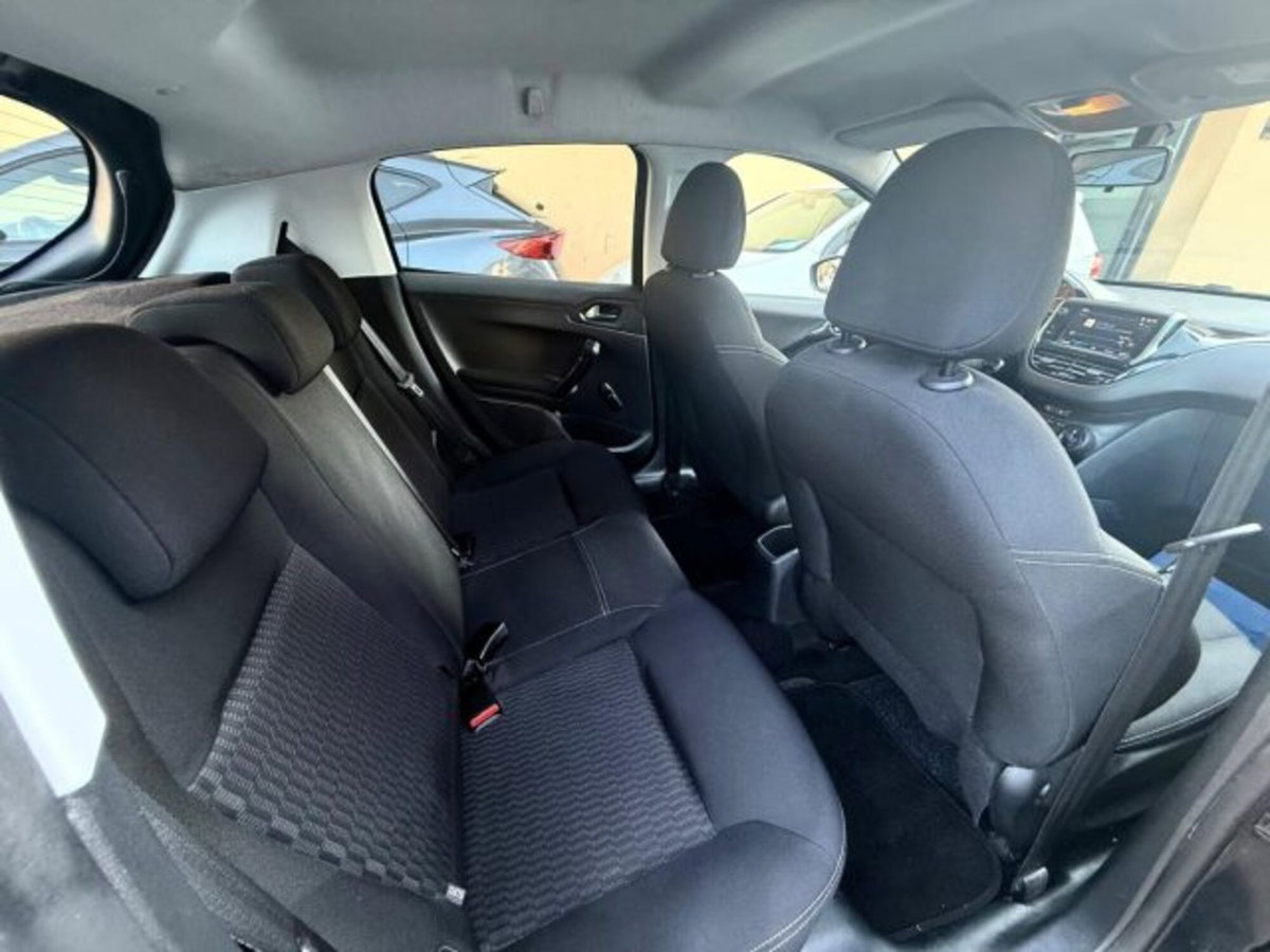 Peugeot 208 82 5 porte Active (13)