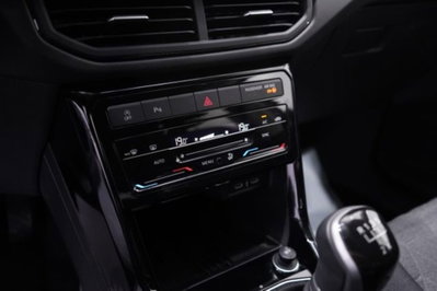 Volkswagen T-Cross 1.0 tsi Edition 95cv (15)
