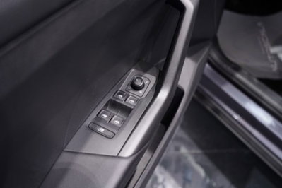 Volkswagen T-Cross 1.0 tsi Edition 95cv (9)