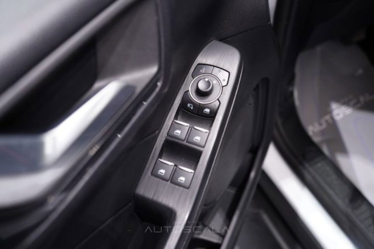Ford Kuga 2.0 EcoBlue 120 CV aut. 2WD ST-Line X (10)